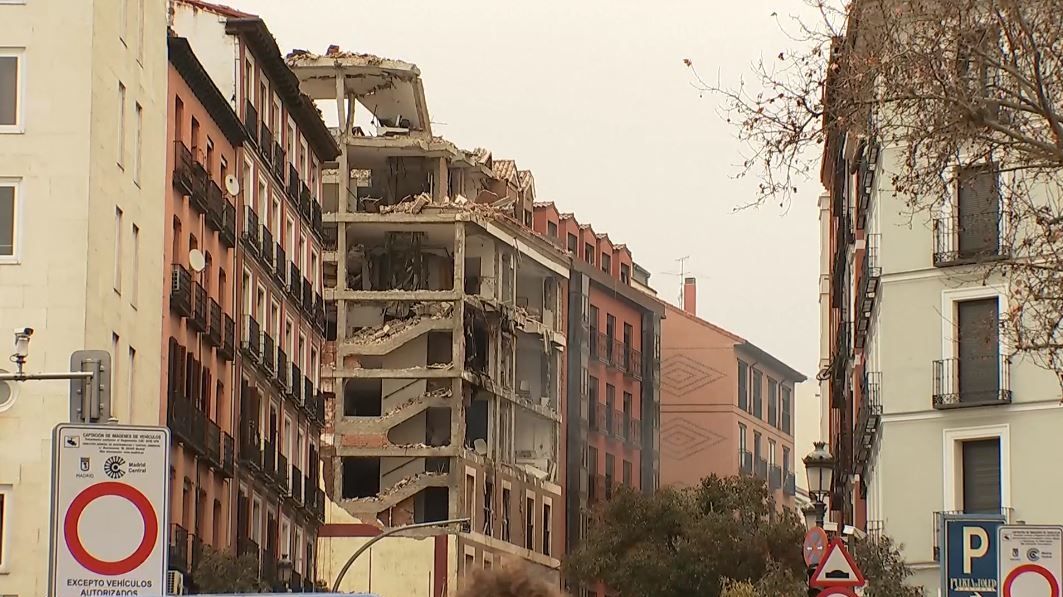 Mohutná exploze v Madridu. Zničeno bylo několik pater domu, čtyři mrtví